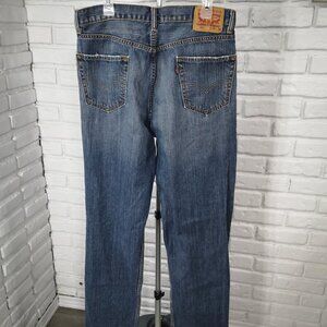 Levi's 550 Men's Size 36/36 Medium Wash Zipper & Button Closure Blue Jeans
